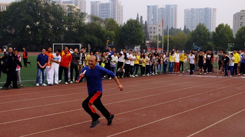 师生接力（吴立夫）.jpg